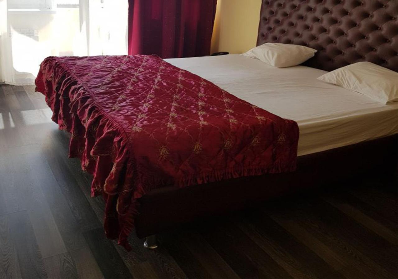 Emperum Nelson Hotel Кишинёв Экстерьер фото