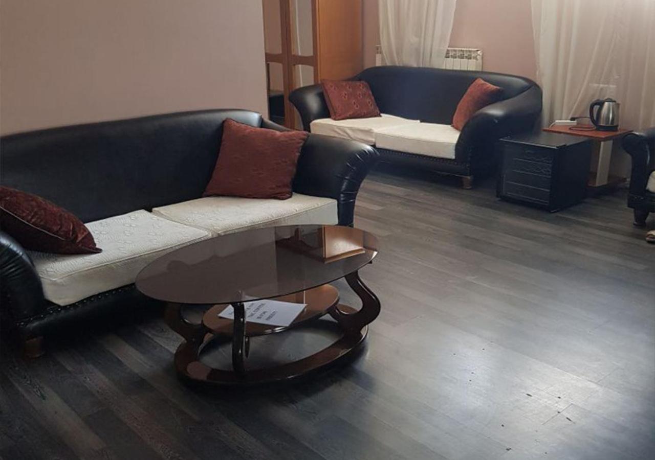 Emperum Nelson Hotel Кишинёв Экстерьер фото