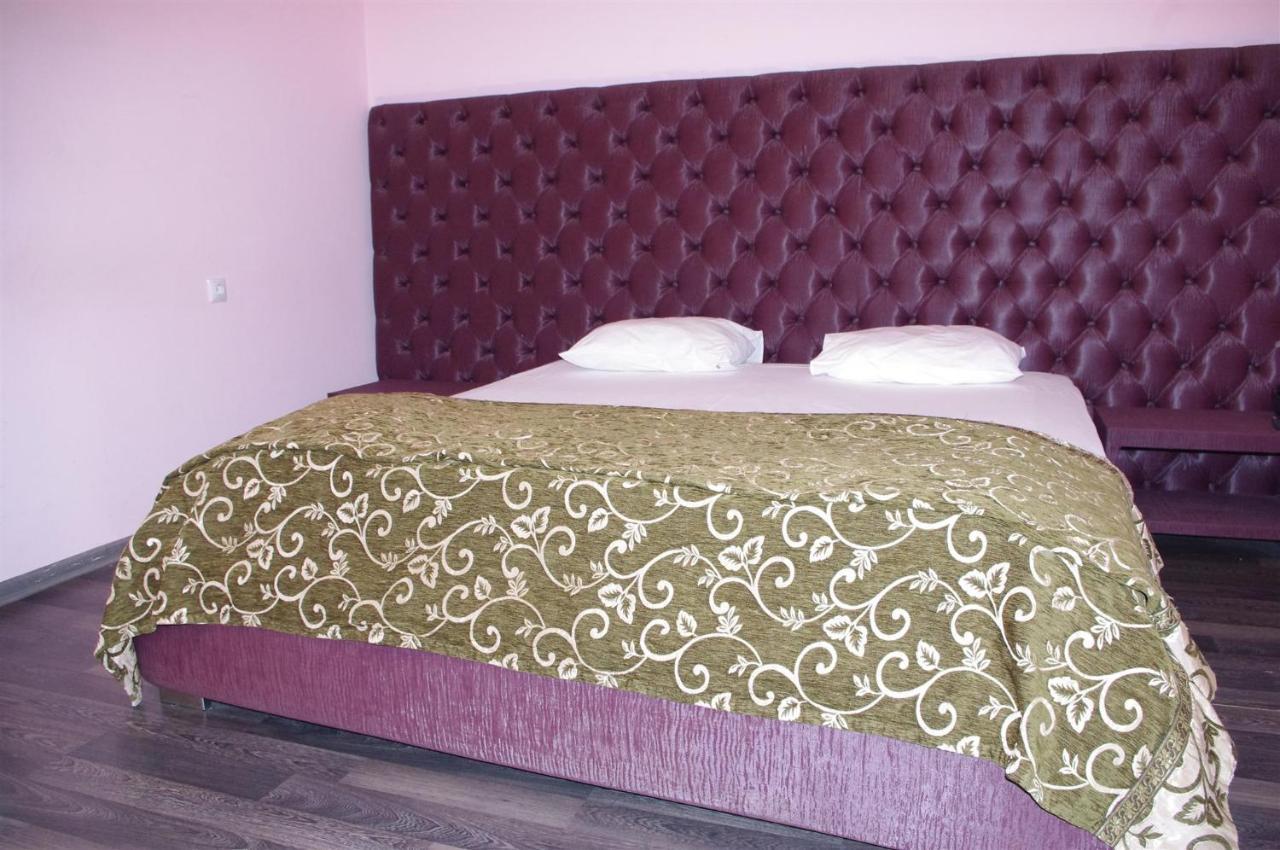 Emperum Nelson Hotel Кишинёв Экстерьер фото